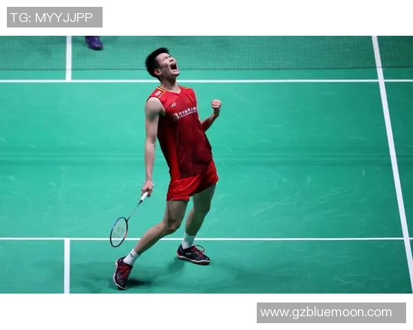 杨强专访:从青涩少年到羽毛球高手的成长之路回顾 杨强专访:从青涩少年到羽毛球高手的成长之路回顾