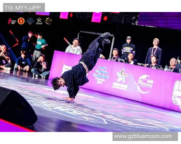 武汉街舞队与西安街舞队赛后复盘团队协作的精彩瞬间与经验分享 武汉街舞队与西安街舞队赛后复盘团队协作的精彩瞬间与经验分享